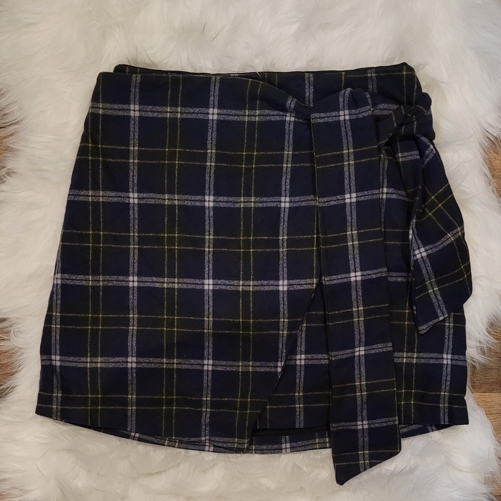 ARITZIA Wilfred Plaid Flannel Mini Skirt